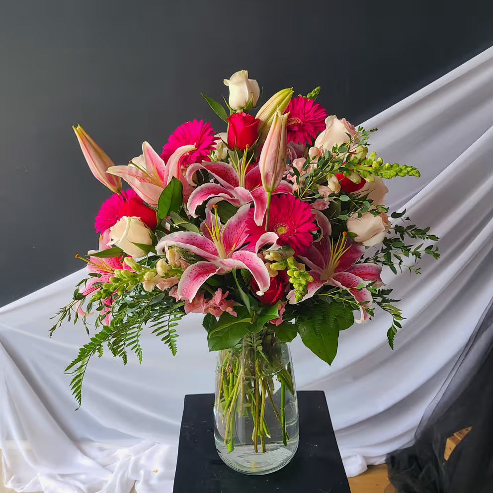 A dreamy bouquet of romantic flowers, perfect for love-filled moments.